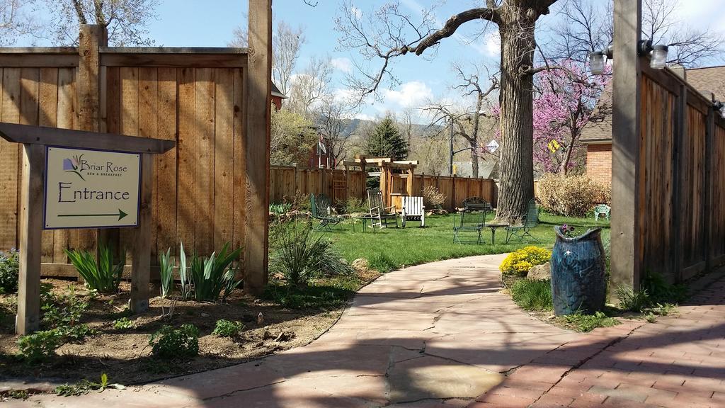 באולדר Briar Rose Bed & Breakfast מראה חיצוני תמונה