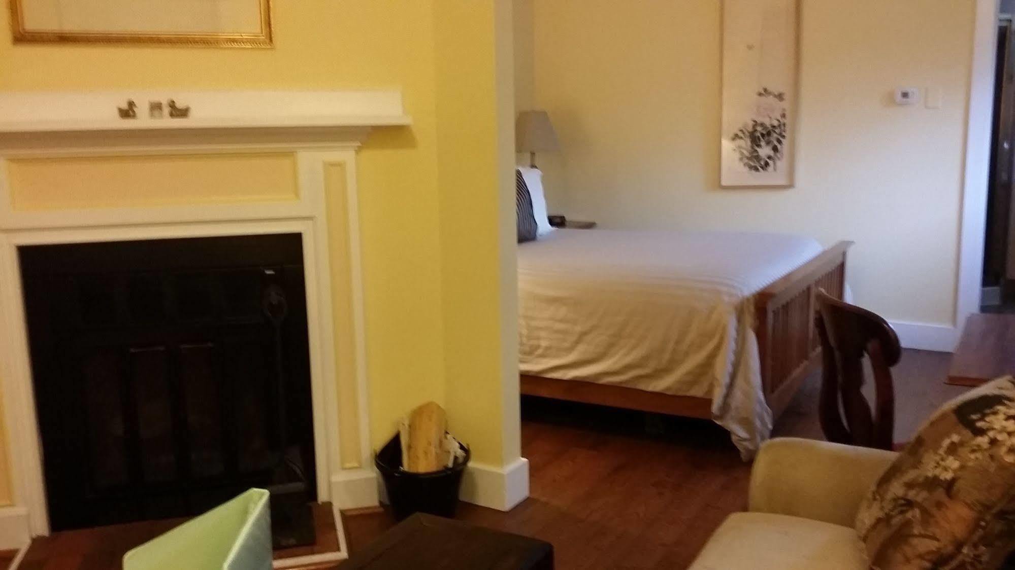 באולדר Briar Rose Bed & Breakfast מראה חיצוני תמונה