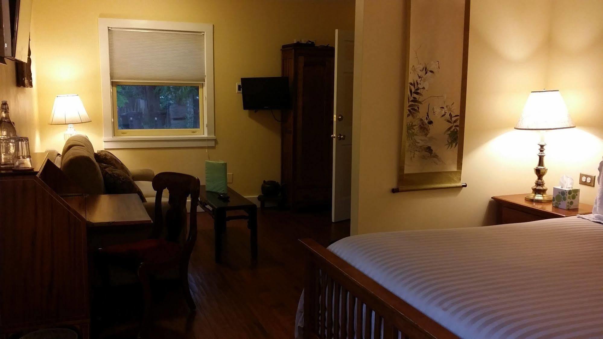 באולדר Briar Rose Bed & Breakfast מראה חיצוני תמונה